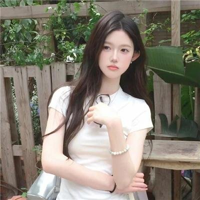 两个人一双手